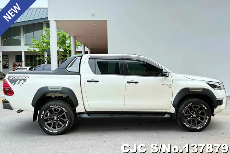 2020 Toyota / Hilux / Revo Rocco Stock No. 137879