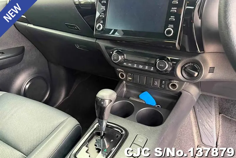 2020 Toyota / Hilux / Revo Rocco Stock No. 137879