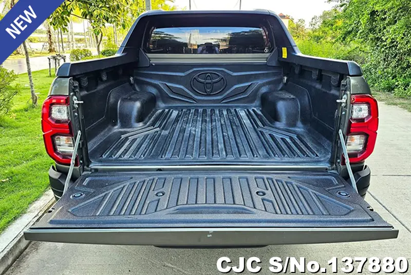 2022 Toyota / Hilux / Revo Rocco Stock No. 137880