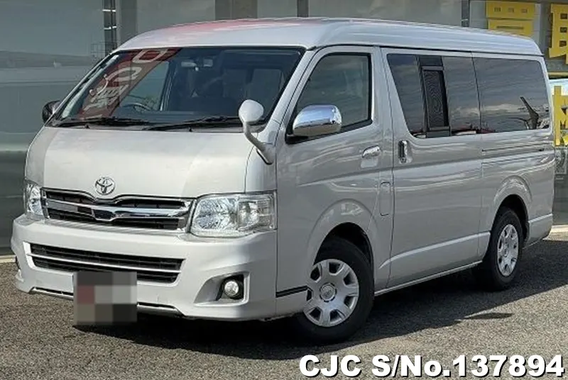 Toyota / Hiace 2012