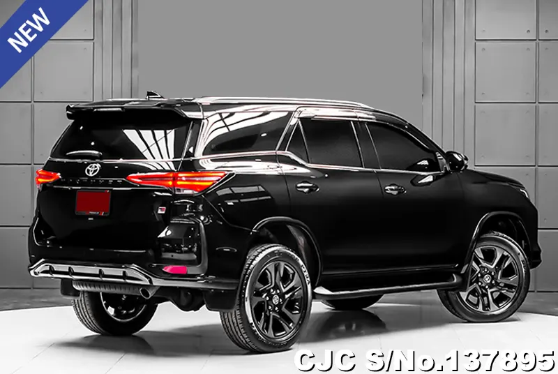 2023 Toyota / Fortuner Stock No. 137895