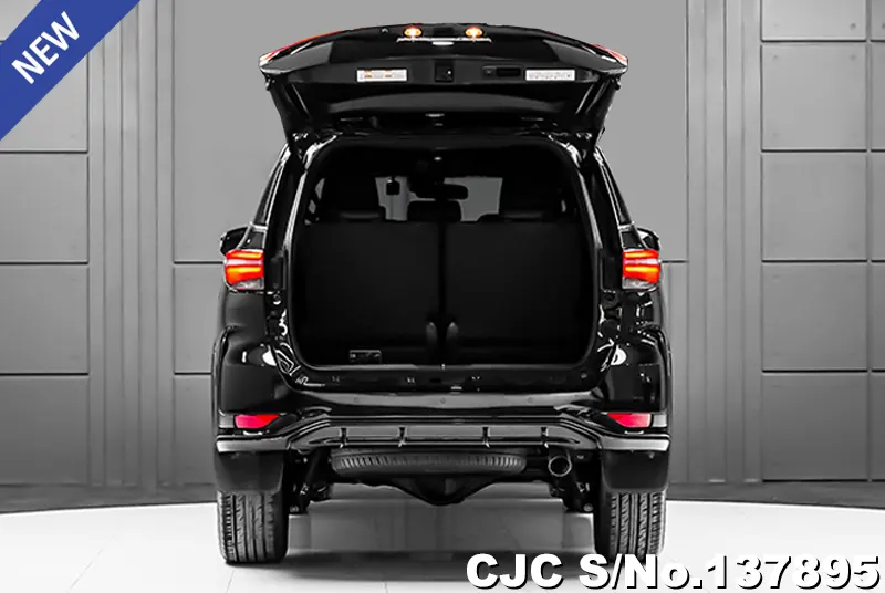 2023 Toyota / Fortuner Stock No. 137895