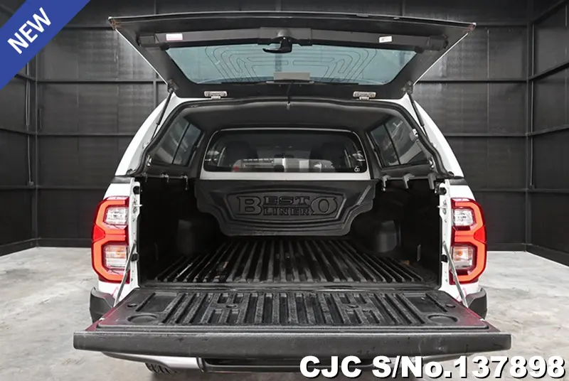 2022 Toyota / Hilux / Revo Stock No. 137898