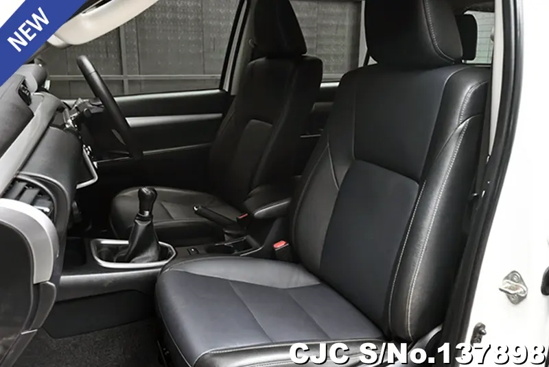 2022 Toyota / Hilux / Revo Stock No. 137898