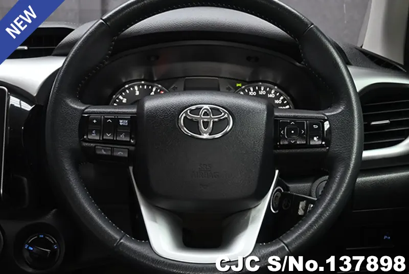 2022 Toyota / Hilux / Revo Stock No. 137898