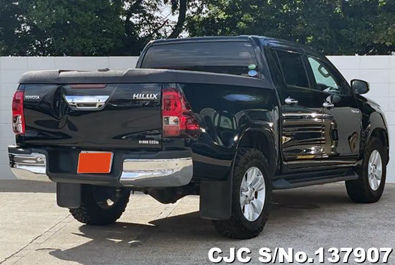 Toyota Hilux in Black for Sale Image 2