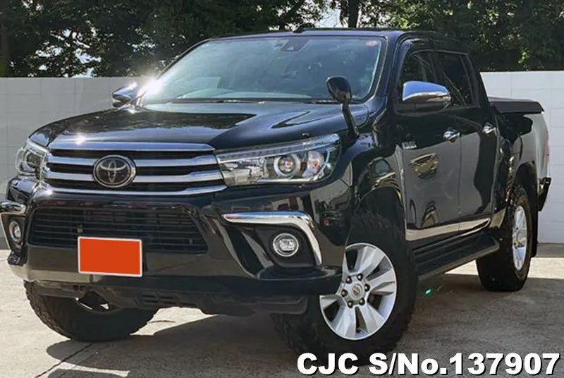 Toyota Hilux in Black for Sale Image 3