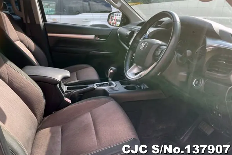 2018 Toyota / Hilux Stock No. 137907