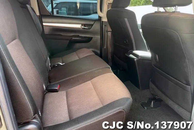 Toyota Hilux in Black for Sale Image 15