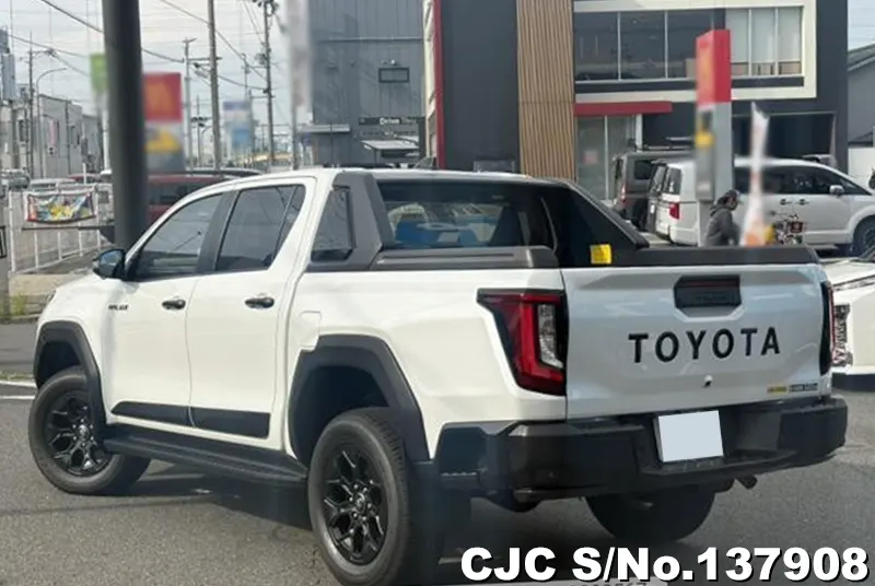 2026 Toyota / Hilux Stock No. 137908