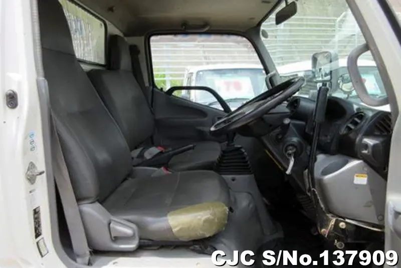 2012 Hino / Dutro Stock No. 137909