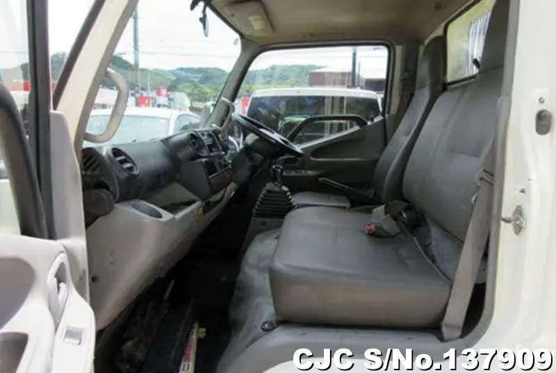 2012 Hino / Dutro Stock No. 137909