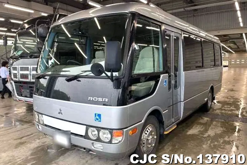 2004 Mitsubishi / Rosa Stock No. 137910