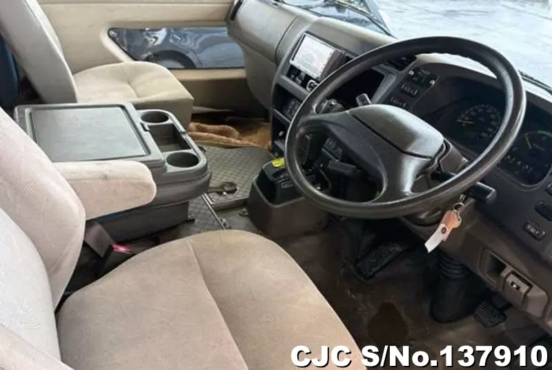 2004 Mitsubishi / Rosa Stock No. 137910