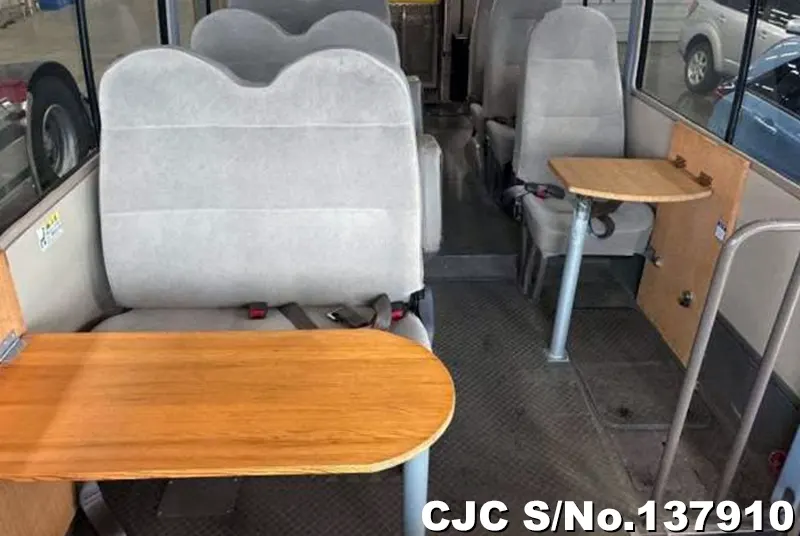2004 Mitsubishi / Rosa Stock No. 137910