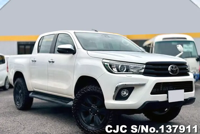 2017 Toyota / Hilux Stock No. 137911