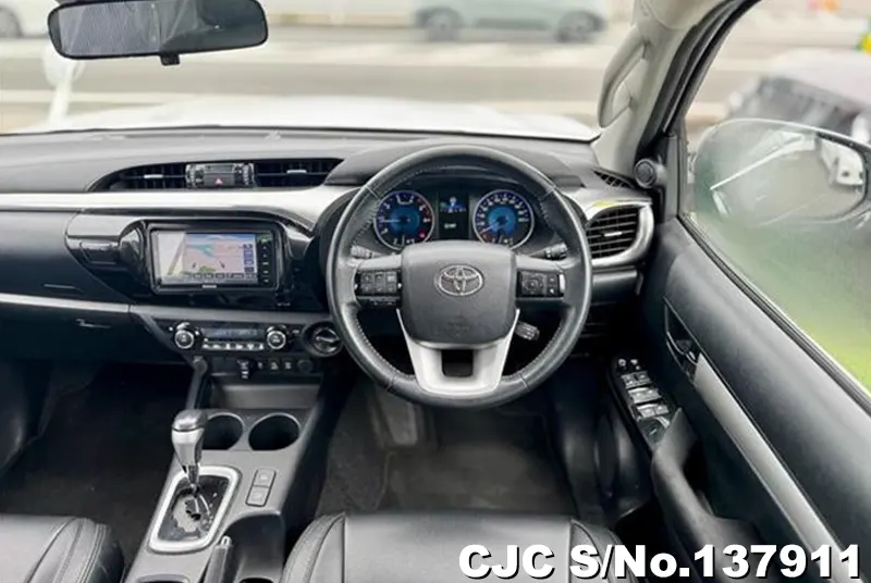 2017 Toyota / Hilux Stock No. 137911