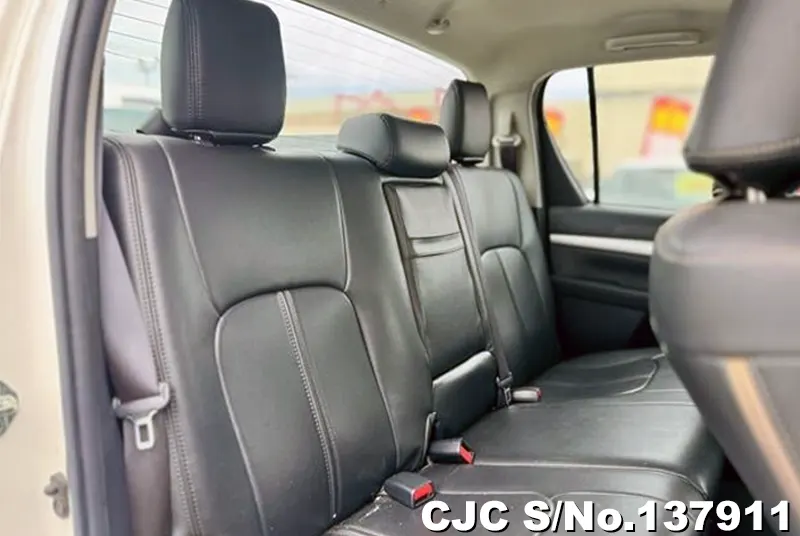 2017 Toyota / Hilux Stock No. 137911