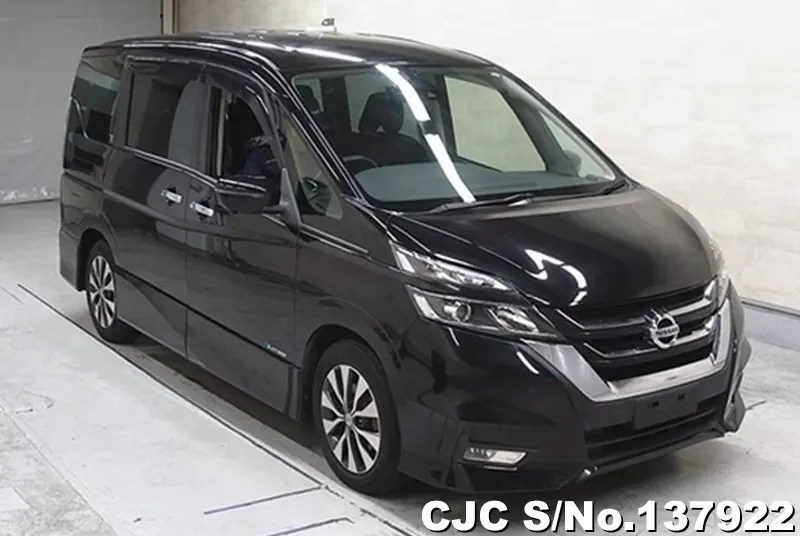Nissan / Serena 2017