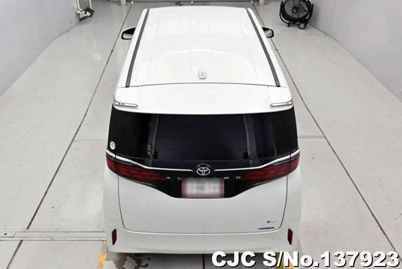 2023 Toyota / Alphard Stock No. 137923