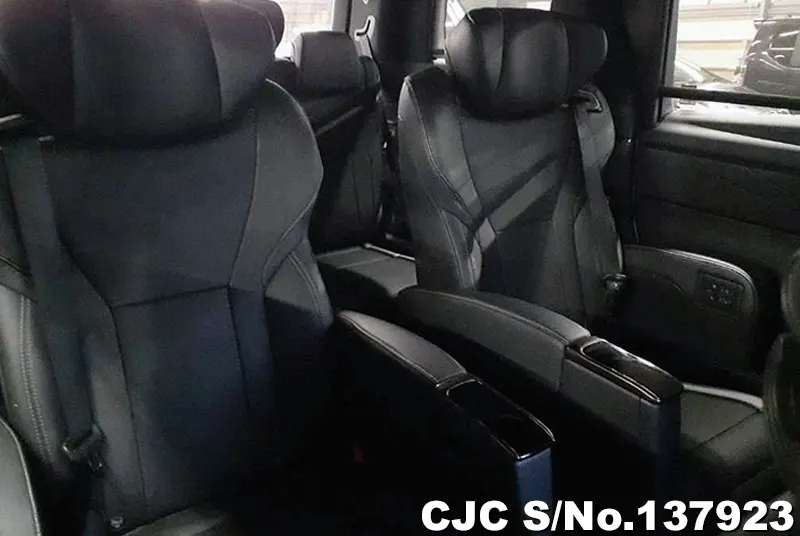 2023 Toyota / Alphard Stock No. 137923