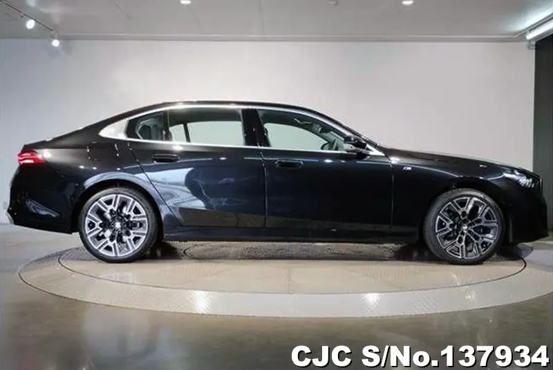 2026 BMW / 5 Series Stock No. 137934