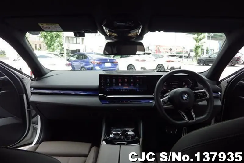 2025 BMW / 5 Series Stock No. 137935