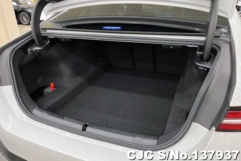 2024 BMW / 5 Series Stock No. 137937