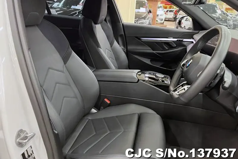 2024 BMW / 5 Series Stock No. 137937
