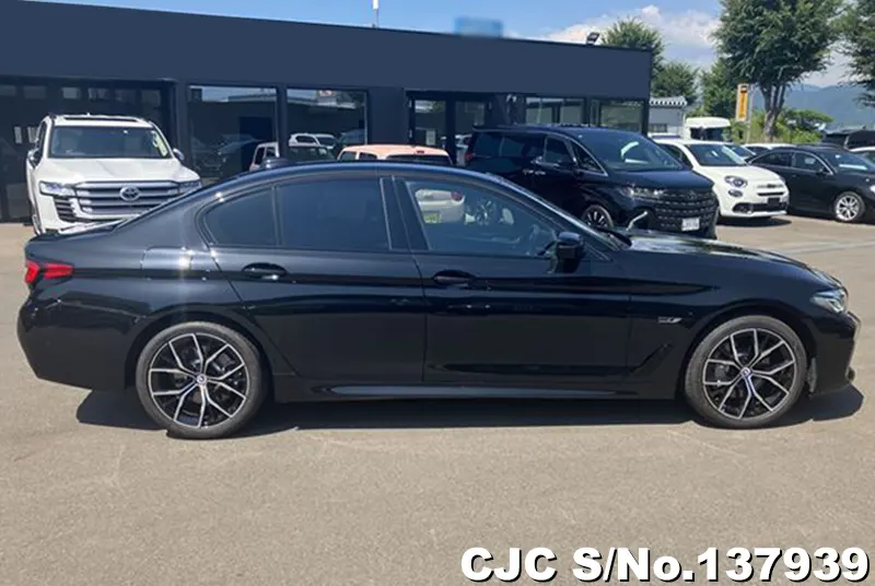 2022 BMW / 5 Series Stock No. 137939
