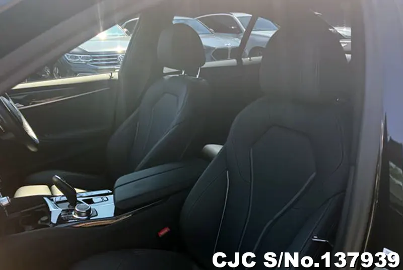 2022 BMW / 5 Series Stock No. 137939