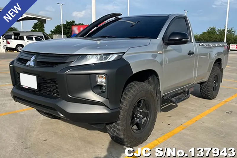 Mitsubishi Triton in Silver for Sale Image 3