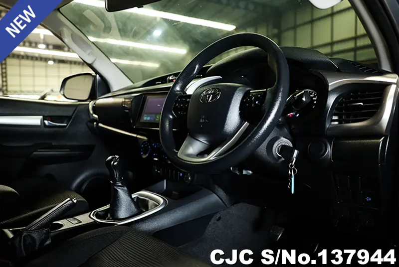 2025 Toyota / Hilux / Revo Stock No. 137944