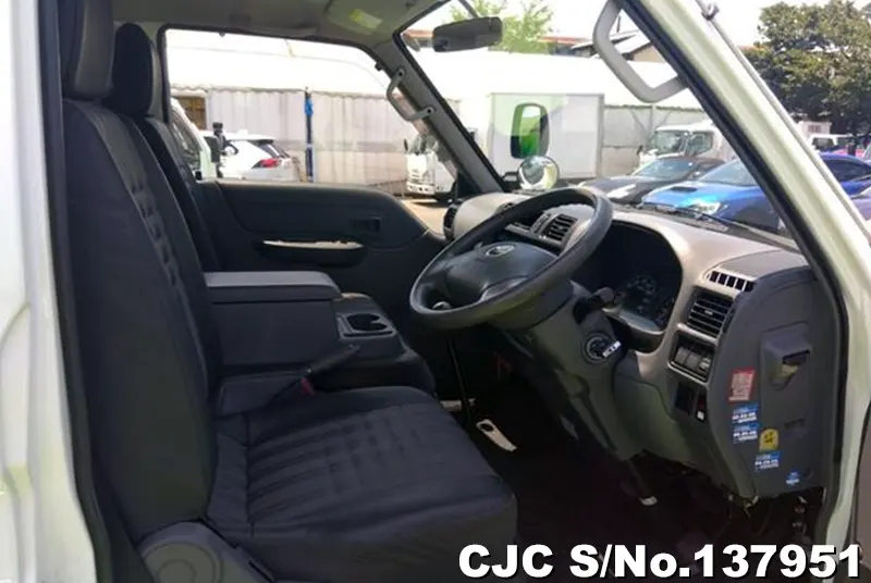 2018 Mazda / Bongo Stock No. 137951
