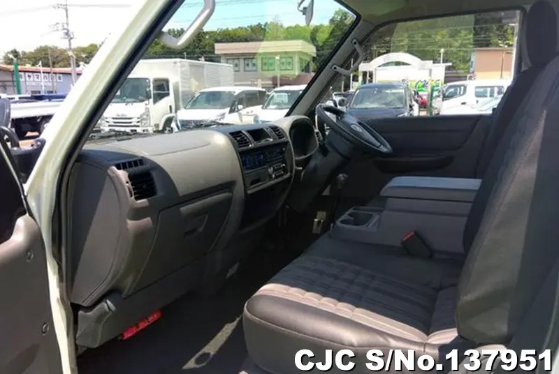 2018 Mazda / Bongo Stock No. 137951