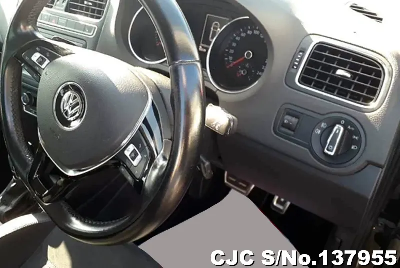 2015 Volkswagen / Polo Stock No. 137955