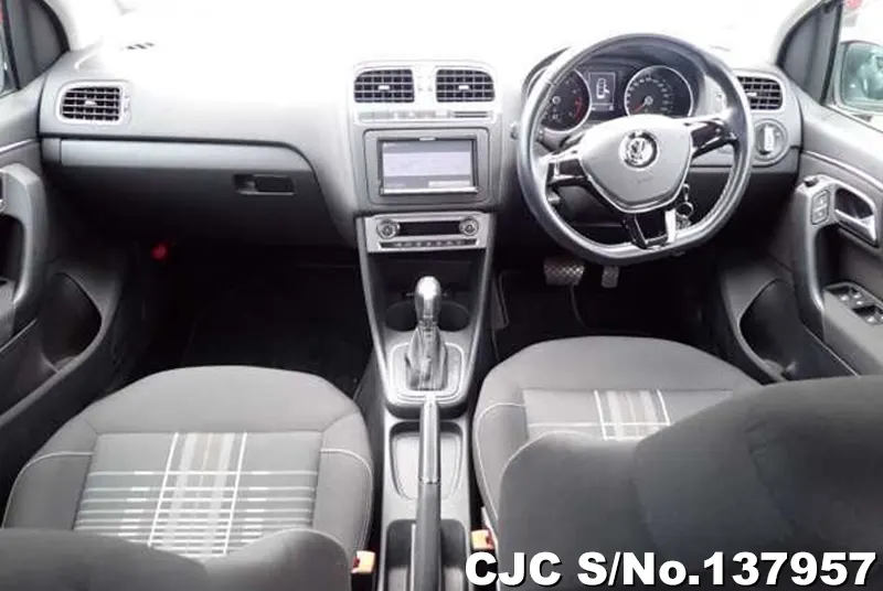 2015 Volkswagen / Polo Stock No. 137957