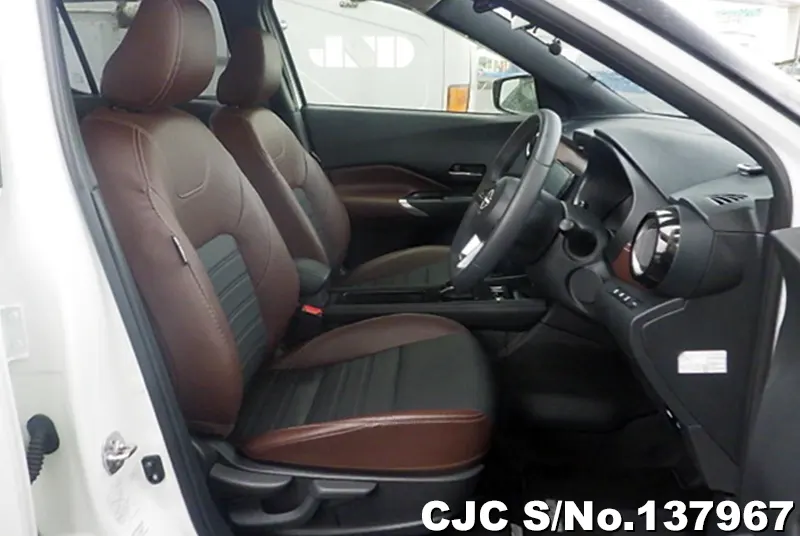 2025 Nissan / Kicks Stock No. 137967