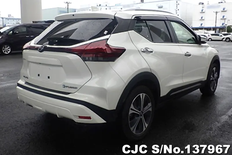 2025 Nissan / Kicks Stock No. 137967