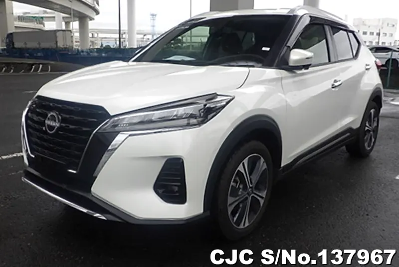 2025 Nissan / Kicks Stock No. 137967