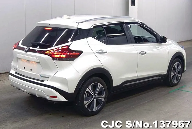 2025 Nissan / Kicks Stock No. 137967