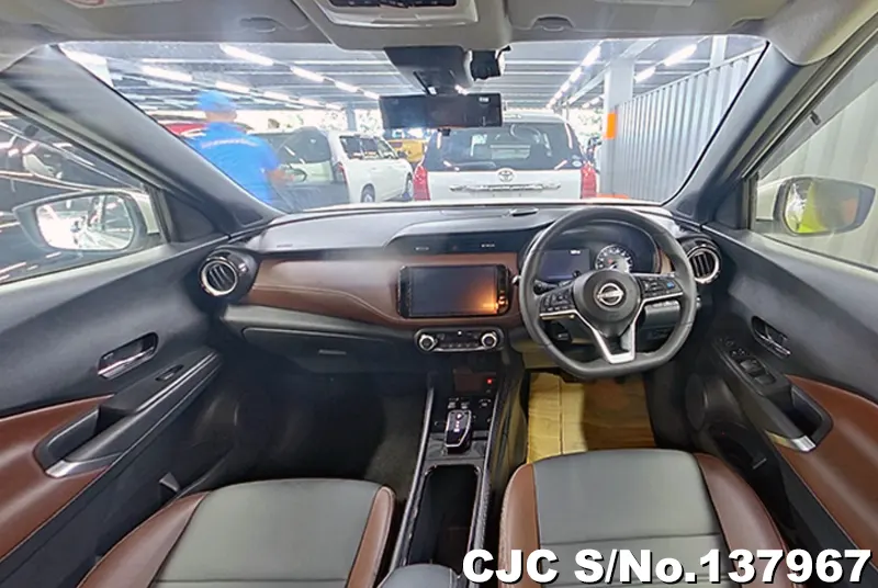 2025 Nissan / Kicks Stock No. 137967