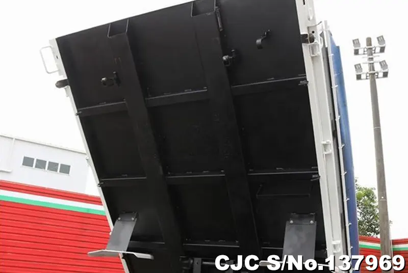 2019 Isuzu / Elf Stock No. 137969