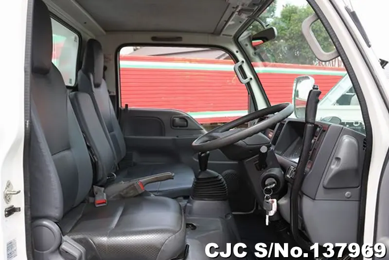 2019 Isuzu / Elf Stock No. 137969