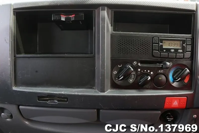 2019 Isuzu / Elf Stock No. 137969