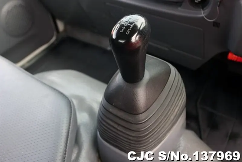 2019 Isuzu / Elf Stock No. 137969