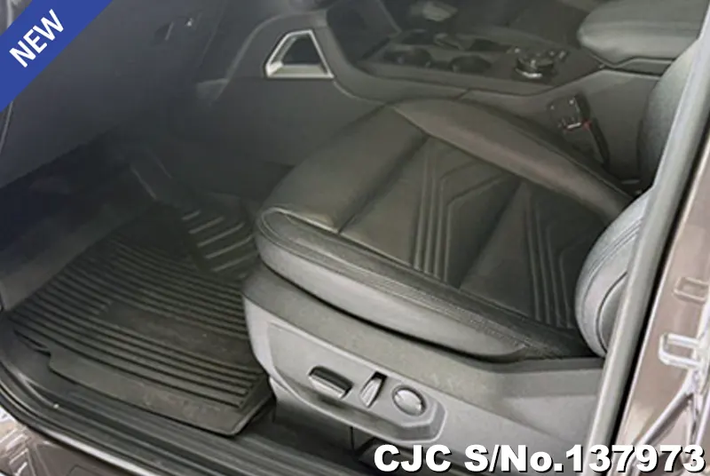 2022 Ford / Everest Stock No. 137973