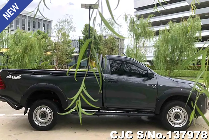 2023 Toyota / Hilux / Revo Stock No. 137978