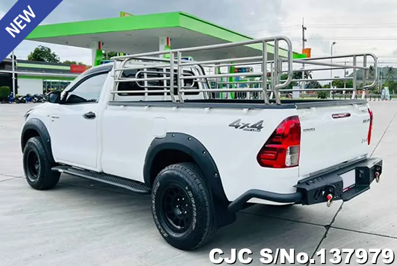 2021 Toyota / Hilux / Revo Stock No. 137979