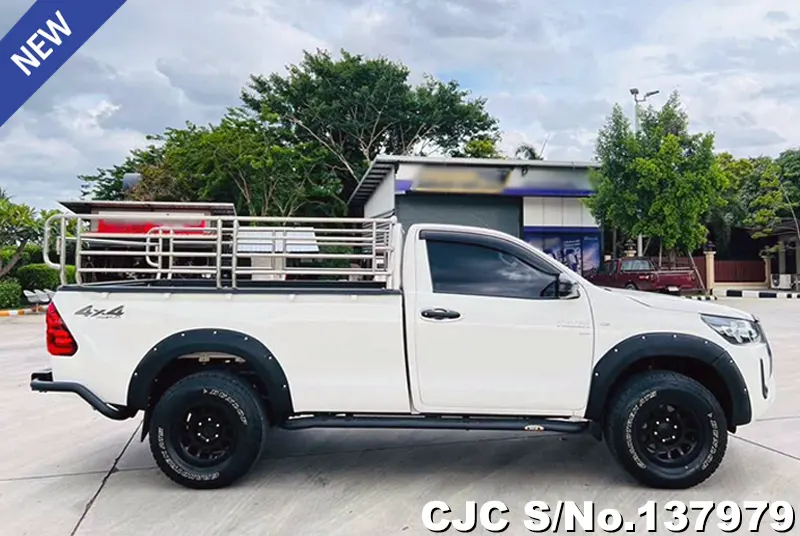 2021 Toyota / Hilux / Revo Stock No. 137979
